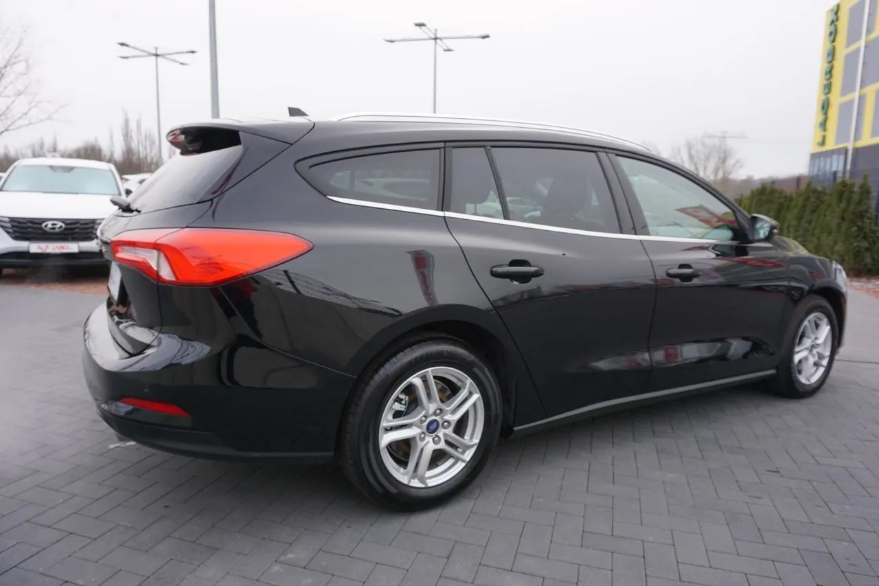 Ford Focus Turnier 1.0 EB Navi...  Image 4