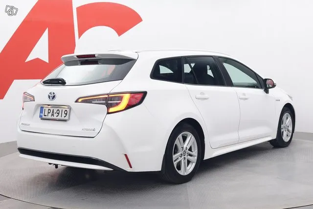 Toyota Corolla Touring Sports 1,8 Hybrid Active Edition - / Moottorinlämmitin / Kamera / Navi / Image 5