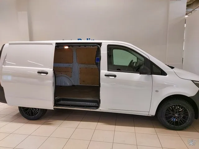 Mercedes-Benz Vito 114CDI 4x4 keskipitkä Autom. / Alv. / Van Image 7